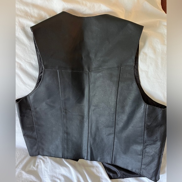 NWOT Large Men’s Leather Vest - perfect condition, STURGIS is coming… - Picture 2 of 9